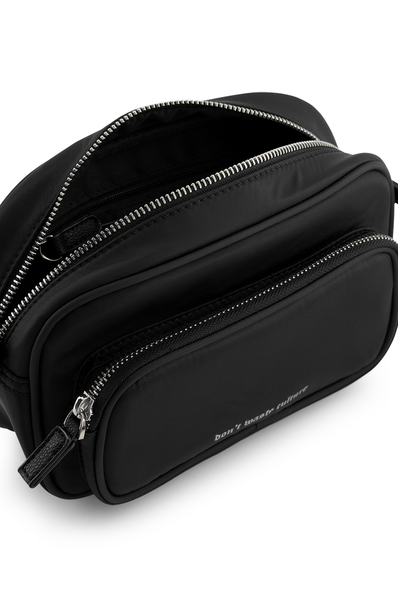 Nylon Messenger Bag | Black